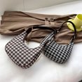 thumbnail image 1 of Bolso retro de tablero de ajedrez para mujer - Bolso tipo media luna estilo coreano con correa ajustable, cuero vegano y múltiples bolsillos, 1 of 9
