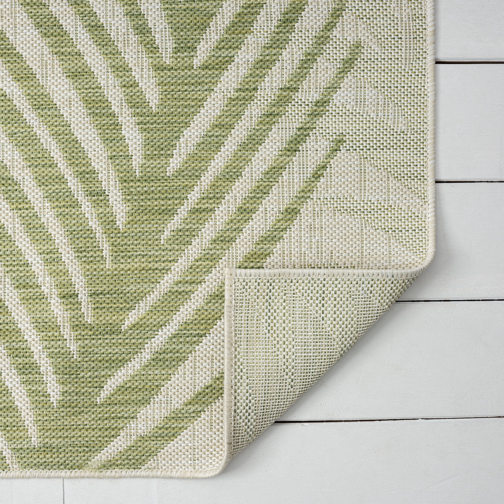 Ox Bay Carmindy 7'9" x 9'5" Green Tropical Palms Indoor/Outdoor Area Rug