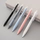 thumbnail image 1 of Plumón de pincel de 0,7 ml de botón pulsador • Plumilla extra fina de 0,5 mm • Tinta negra de secado rápido • Barril de resina multicolor • 1 pieza, 1 of 6