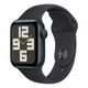 thumbnail image 1 of Apple Watch SE GPS (2da Gen) • Caja de aluminio color medianoche de 40 mm • Correa deportiva color medianoche - M/L, 1 of 3