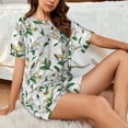 thumbnail image 4 of Wukai Lilies Flowers Women's Pajama Set,Short-Sleeve Top and Shorts with Elastic Waistband and Pockets for Loungewear, Yoga, and Casual Wear-, 4 of 8