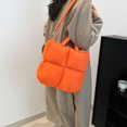 thumbnail image 4 of Bolso Cruzado para Axila Mano Acolchado Mujer Nailon Gran Capacidad Color Sólido El Compras, 4 of 9