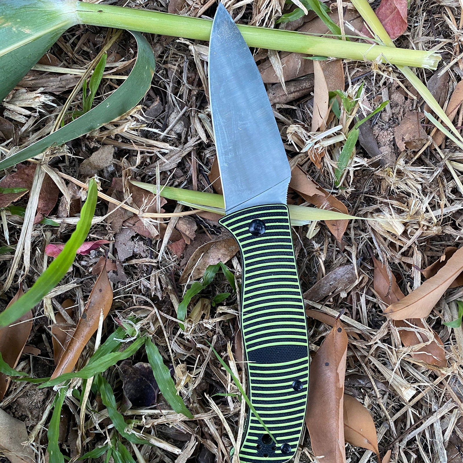 Folding Pocket Knife, Green Handle Bronze Blade for Outdoor Camping Survival, EDC Knife for Easter Independence Day Thanksgiving Halloween Christmas and Father's Day