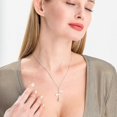 thumbnail image 4 of Collar con colgante de rosa chapado en oro de 14 quilates, de acero inoxidable, para mujeres y niñas., 4 of 5
