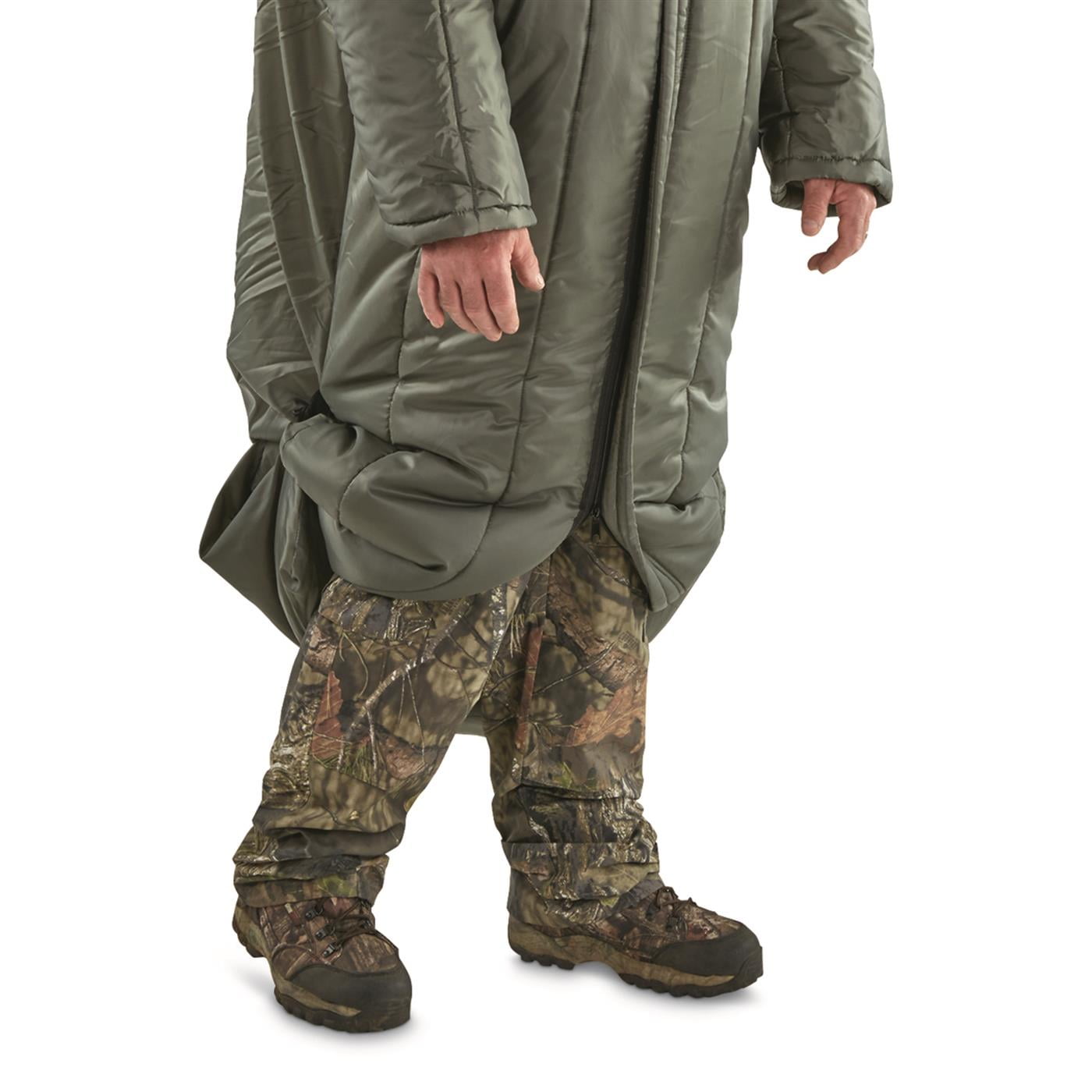 Guide Gear Sportsman's Sleeping Bag with Arms Green