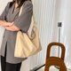 thumbnail image 4 of Bolso Mano Informal para Mujer Bolso Hombro PU Color Sólido Moderno Y Sencillo 9513 (Camel) Caqui TXW#570583.03, 4 of 9