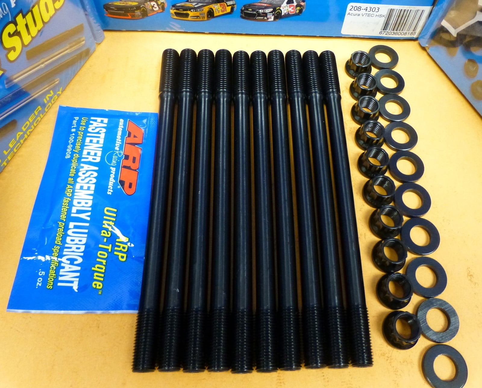 ARP INC. 208-4303 HONDA/ACURA B18C1 VTEC 12PT HEAD STUD KIT