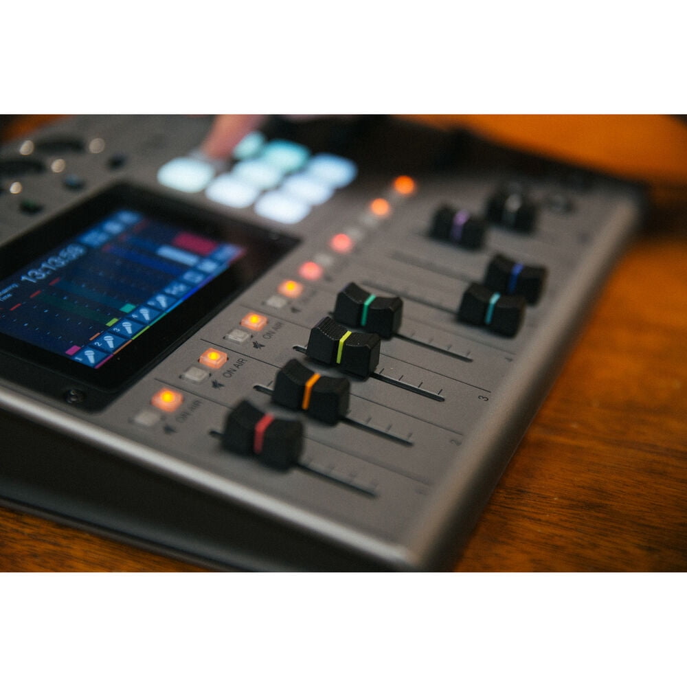 Zoom PodTrak P8 Portable Multitrack Podcast Recorder with Accessories