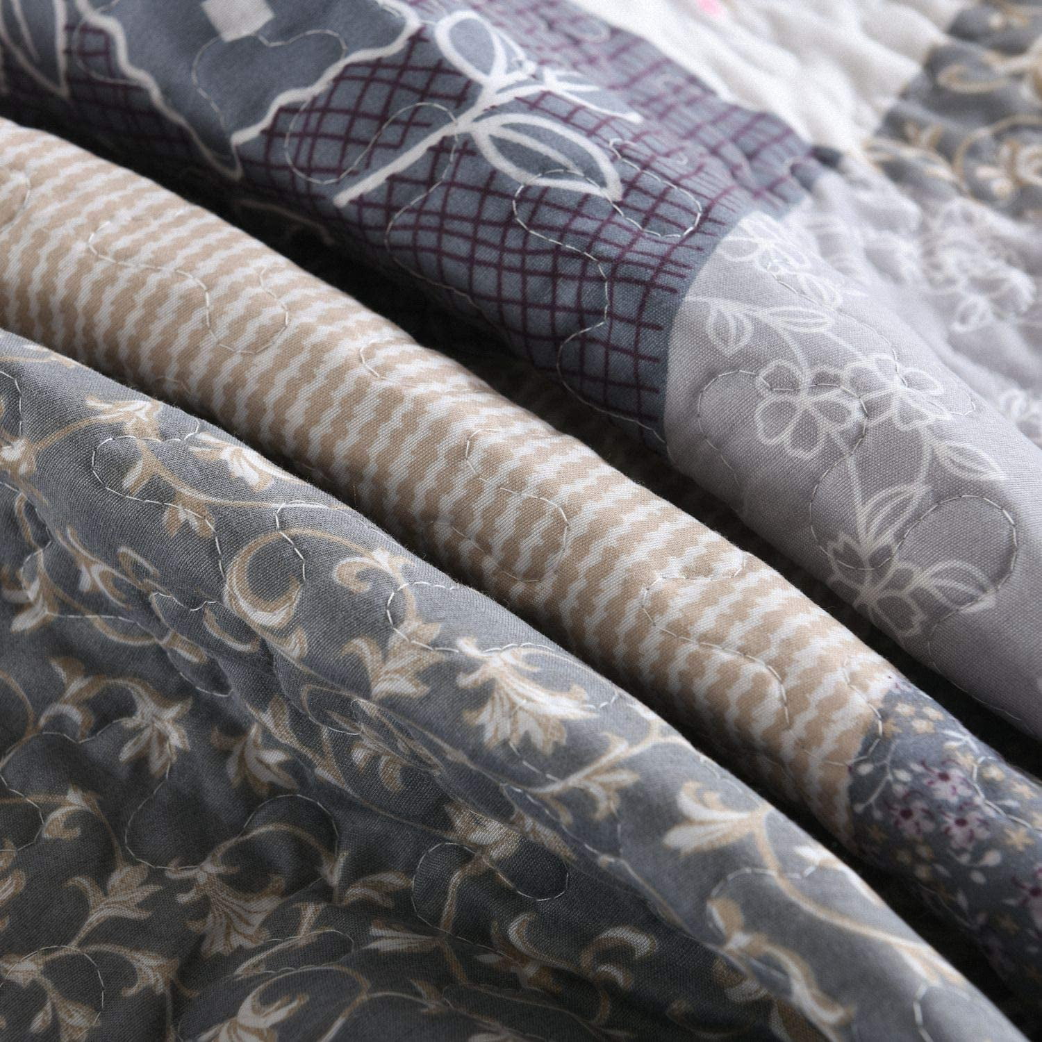 WannaToo Quilt Set 3 Piece Microfiber Quilts Reversible Bedspreads Patchwork Coverlets Floral Bedding Set All Season, Grey Rose, King size