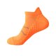 thumbnail image 4 of Calcetines de mujer de moda de color sólido a prueba de olores deportivos que absorben el sudor calcetines bajos antideslizantes calcetines de mujer de poliéster, 4 of 4