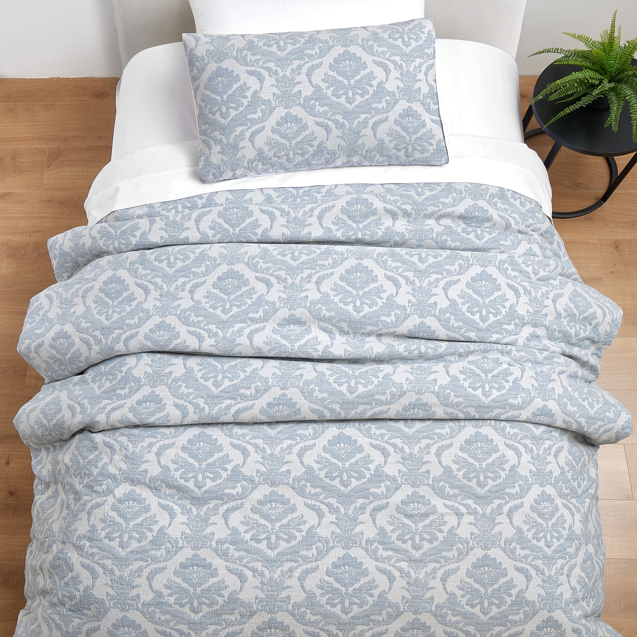 Better Homes & Gardens Woven Damask 2-Piece Comforter Set, Blue/Silver, Twin/Twin-XL