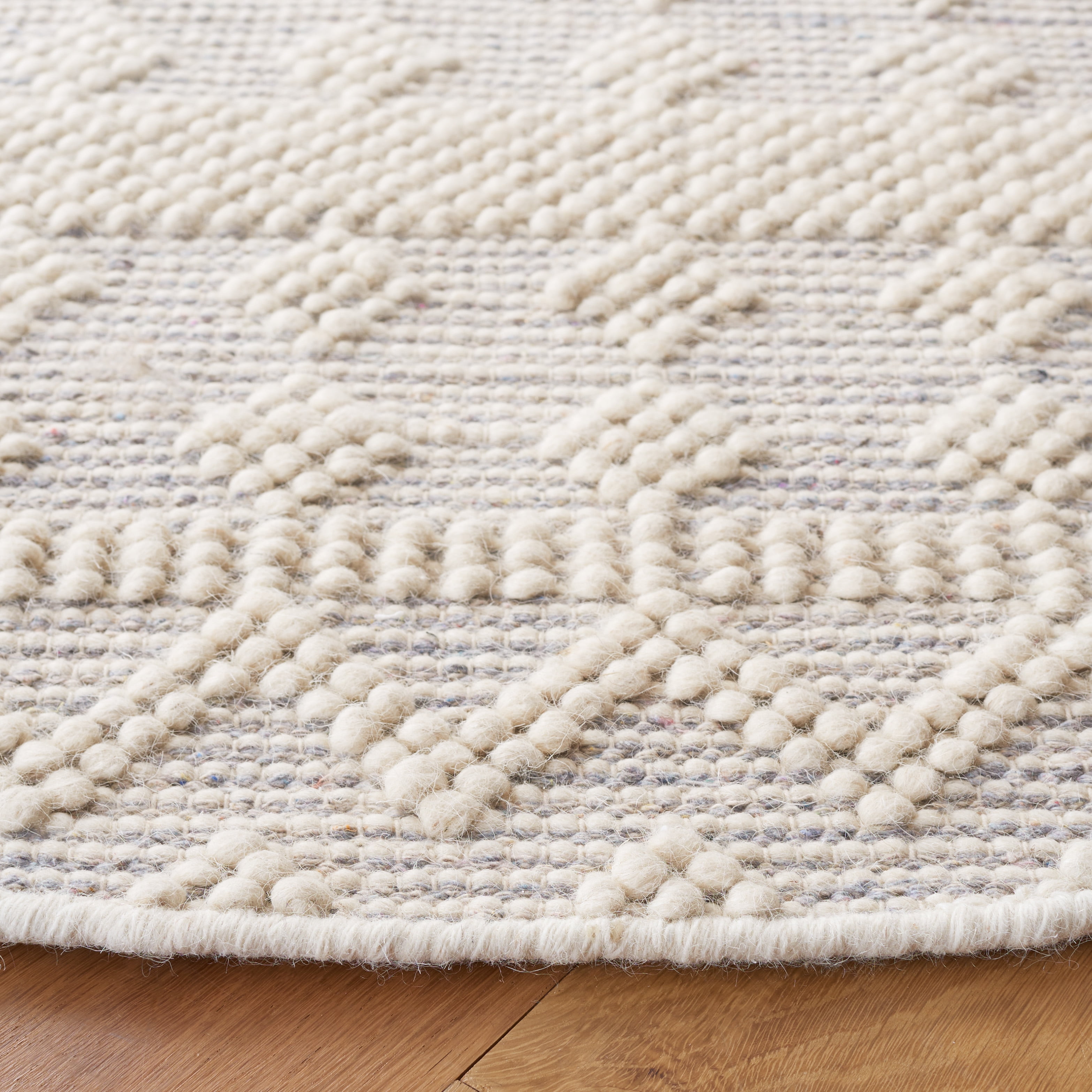 SAFAVIEH Natura Fulton Southwestern Wool Area Rug, Ivory/Blue, 6' x 6' Round