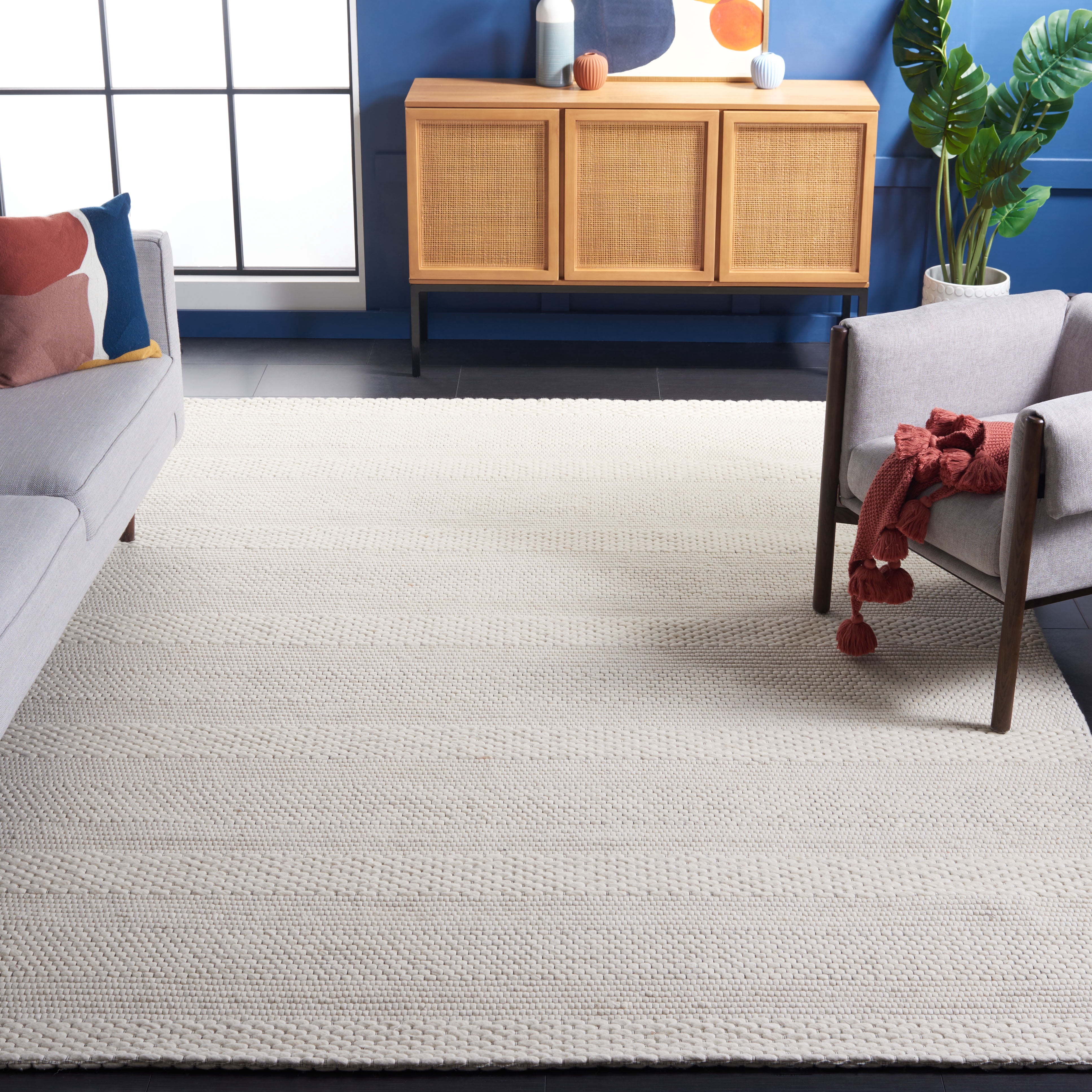 SAFAVIEH Marbella Cassarah Striped Area Rug, Ivory, 5' x 8'