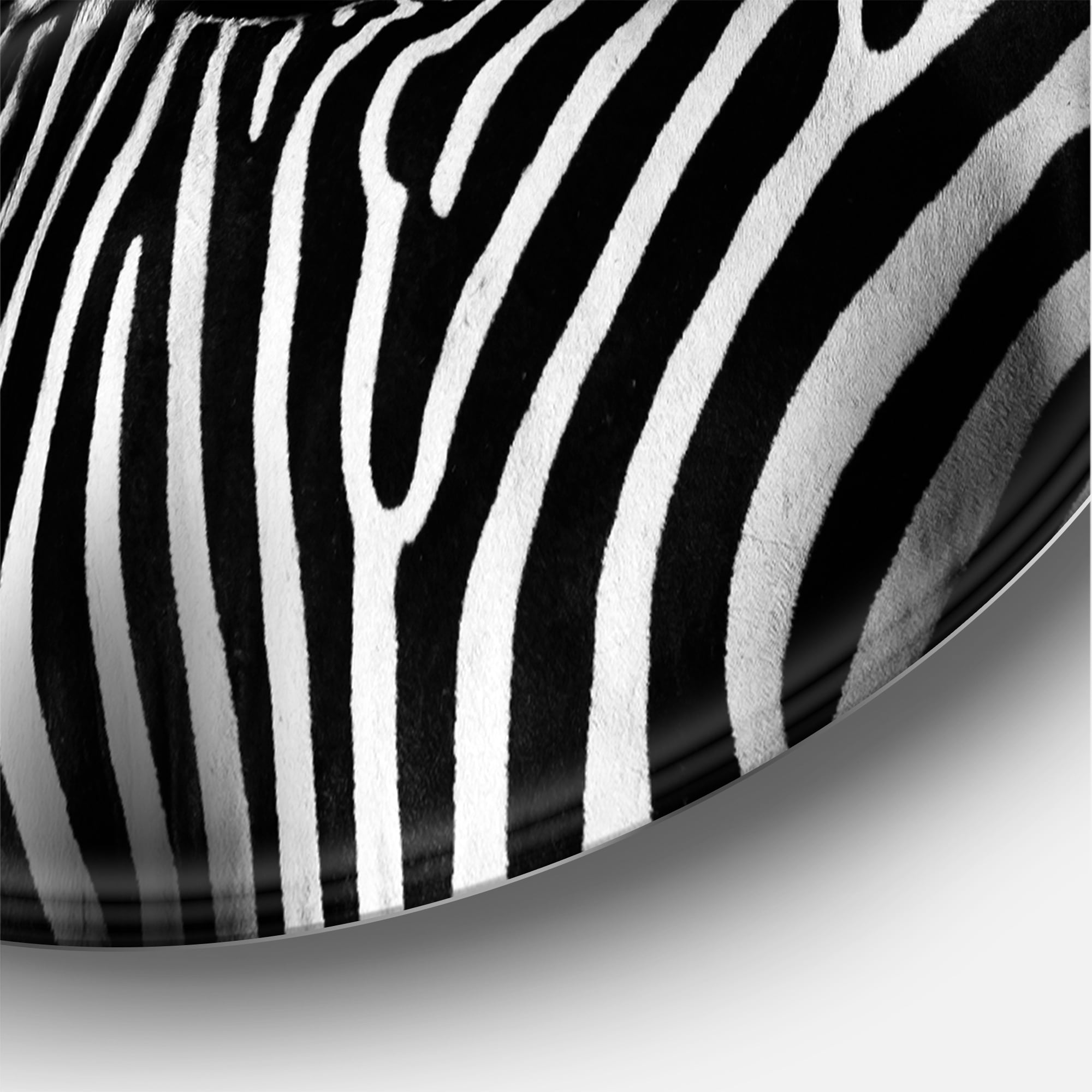 Designart 'Sideview Of Zebra In White and Black' Farmhouse Circle Metal Wall Art 36x36 - Disc of 36