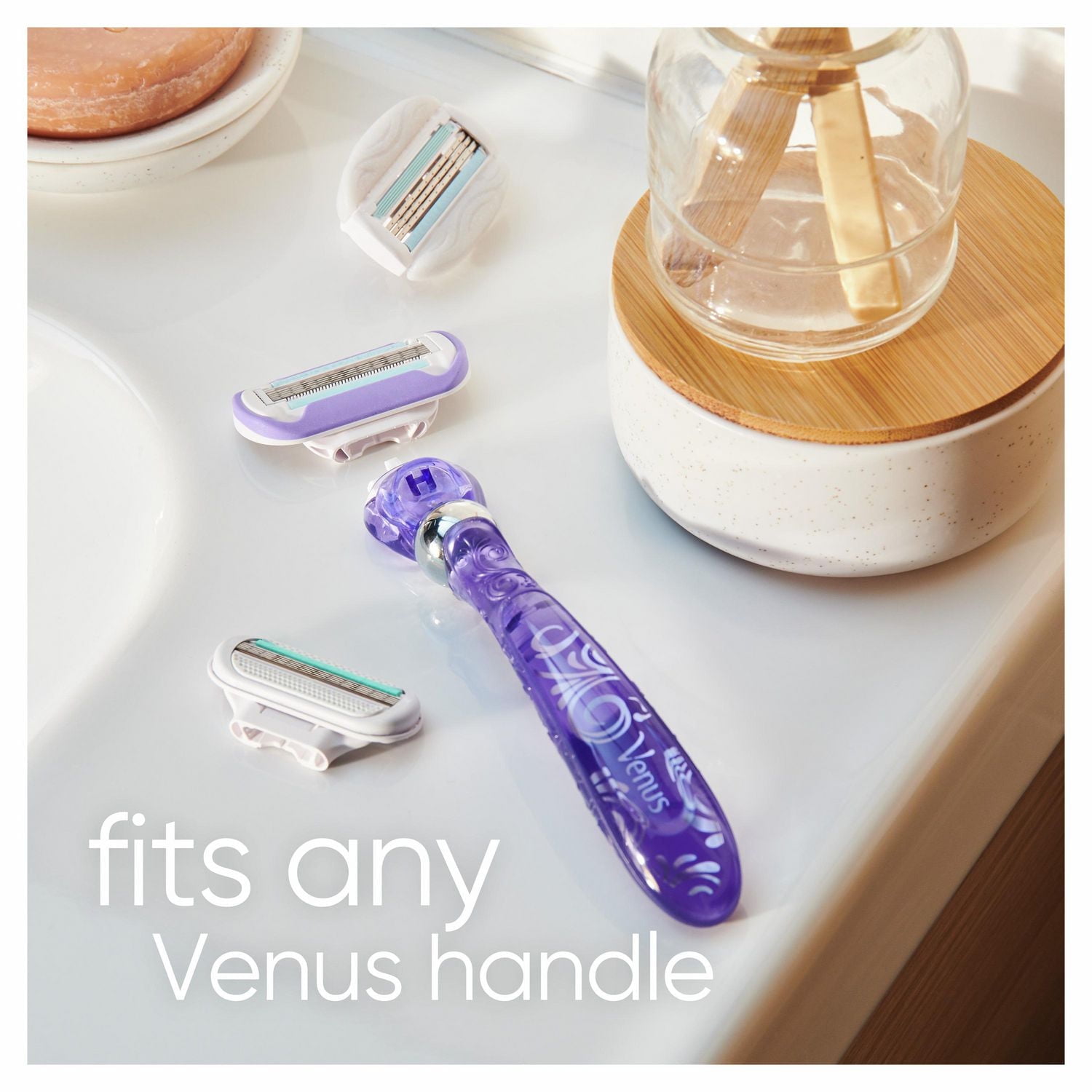 Gillette Venus Deluxe Smooth Swirl Women's Razor Blade Refills, 4CT