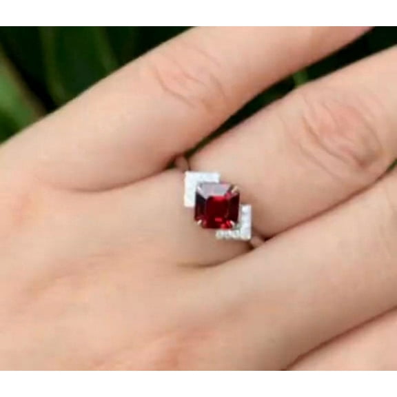 Vintage princess cut Garnet engagement ring Art deco 925 Silver ring Cluster diamond ring Antique bridal wedding ring Birthstone ring Gifts.