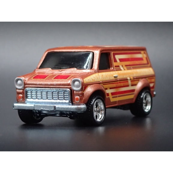 Open Box 1965-1977 FORD TRANSIT SUPERVAN BROWN 1:64 SCALE DIORAMA DIECAST MODEL CAR