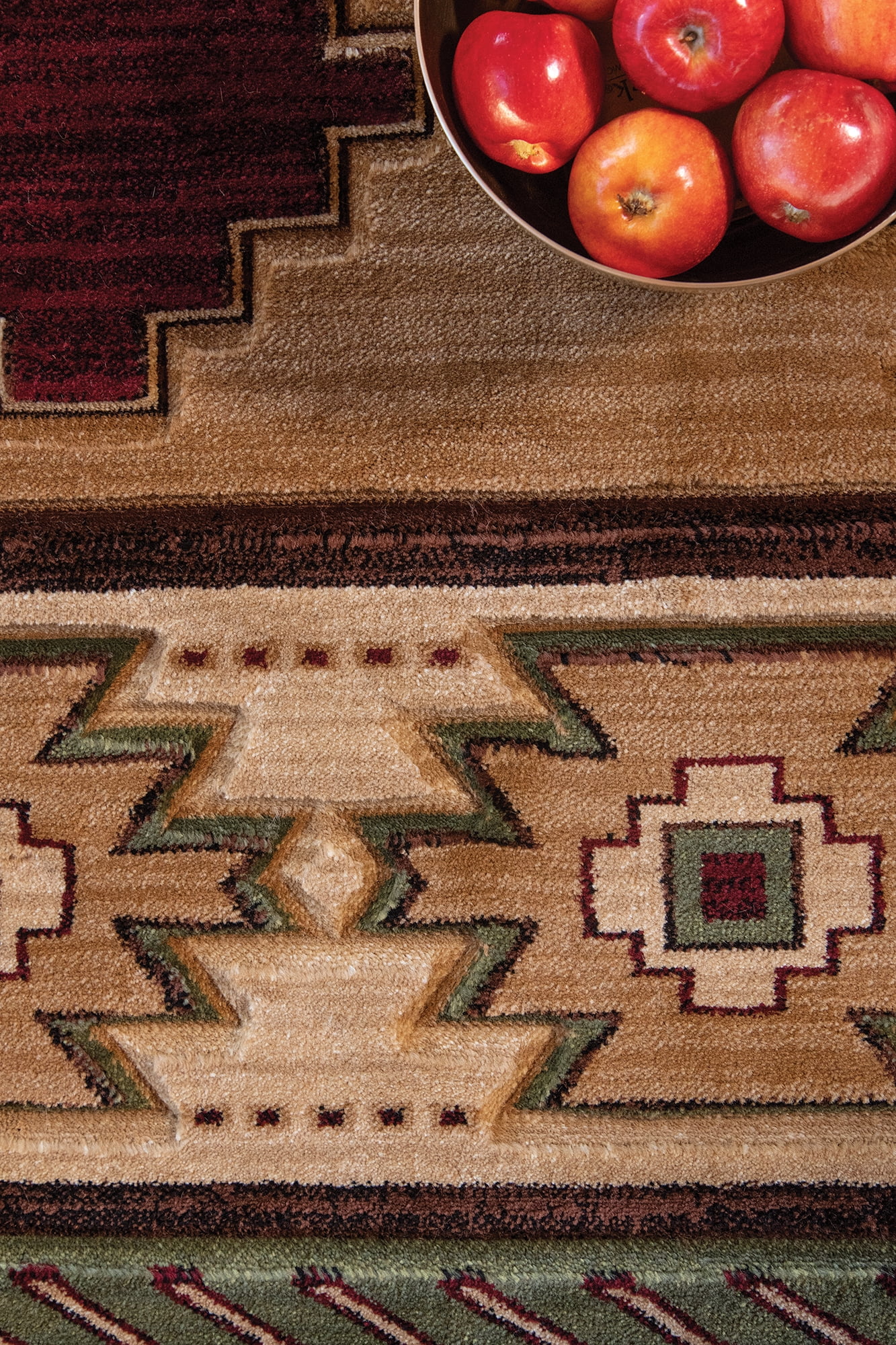 United Weavers of America Geometric Loomed Area Rug, 1.83' x 2.67'