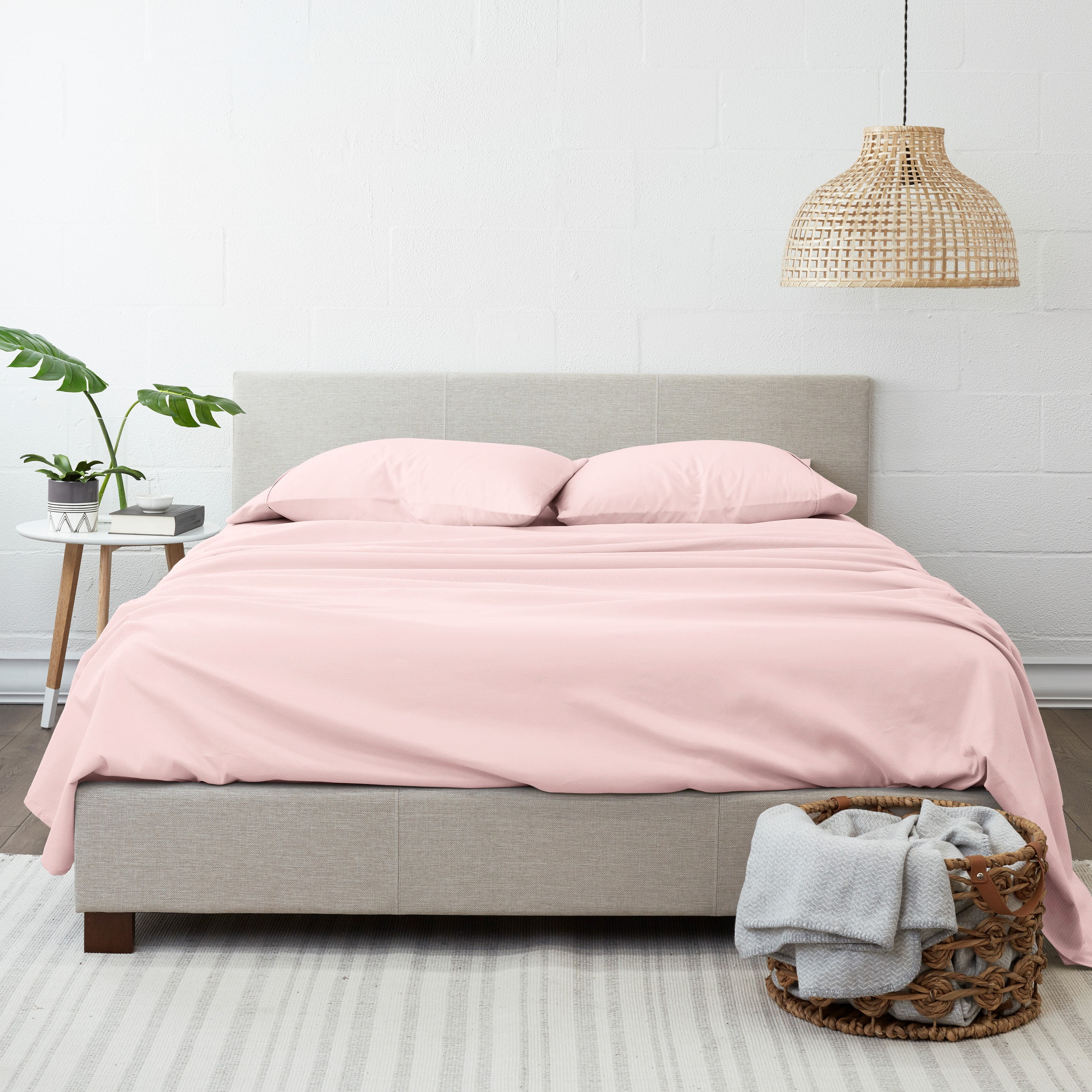 Noble Linens 4 Piece Pattern Microfiber Bed Sheets Set, Pink Indigo Flowers, Twin