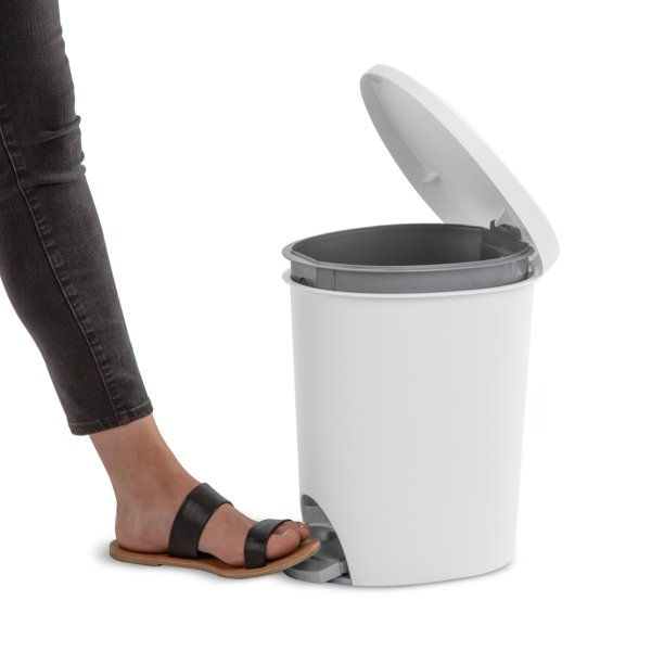 Sterilite Small Bathroom Trash Can, 2.6 Gallon Plastic Garbage