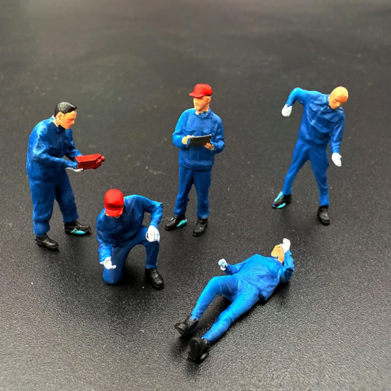 5 Pieces Miniature People Figures 1:64 Scale Diorama Collectible Resin Material for Model Enthusiasts and DIY Projects