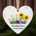 thumbnail image 1 of Adorno de Amistad En Forma de Corazón con Vidrio Marino | Adorno de Amistad Hecho a Mano | Recuerdo Único de La Amistad | Adorno para Colgar En El Árbol de Navidad, 1 of 1