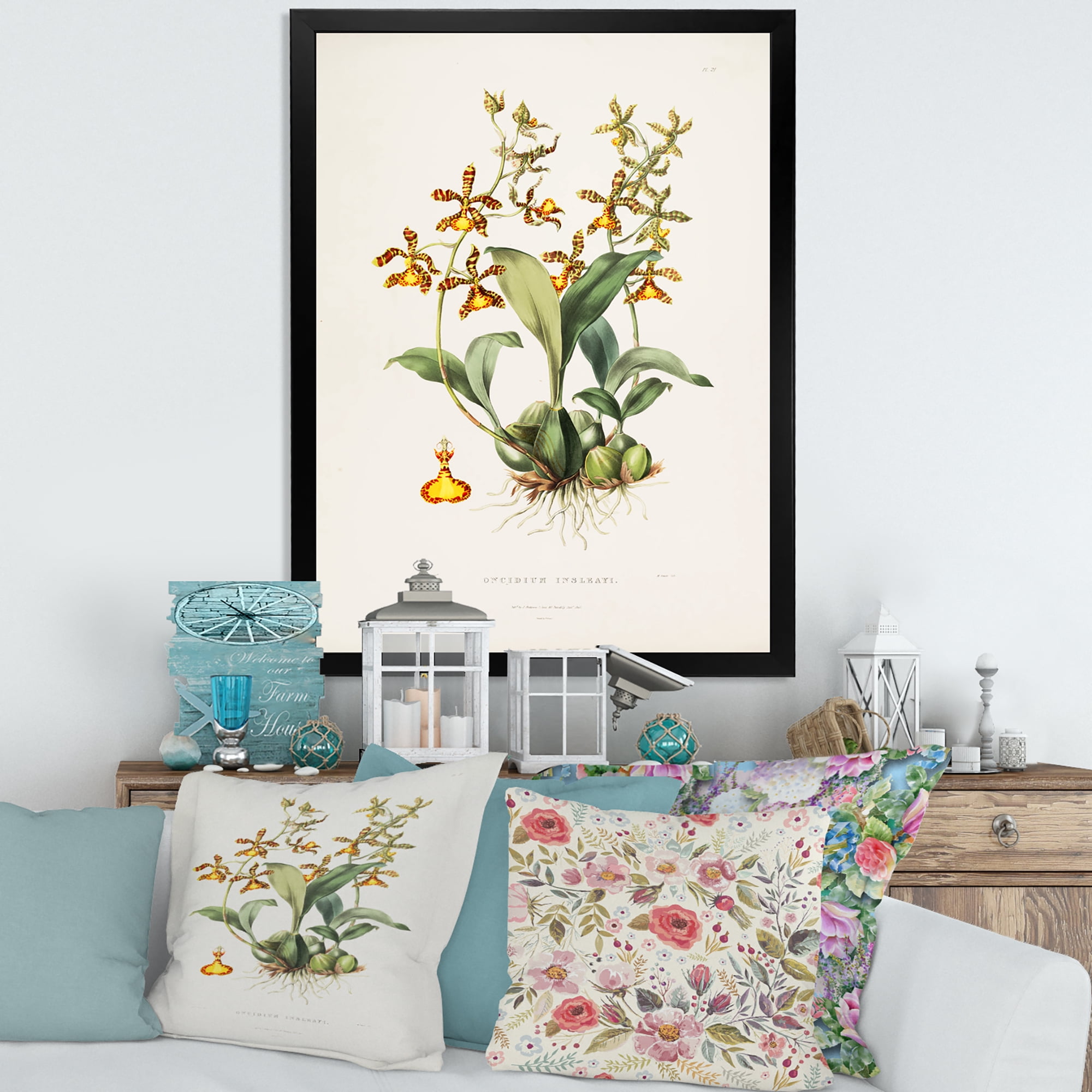 Designart 'Ancient Flower I' Traditional Framed Art Print