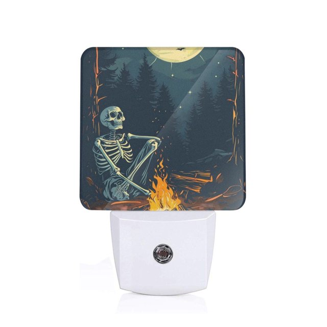 Balery Moonlit Skeleton Campfire Luz Nocturna LED con Sensor Automático, Enchufe con Sensor Crepuscular, Luz Suave de 0.5W para Dormitorio, Pasillo, Baño-EU