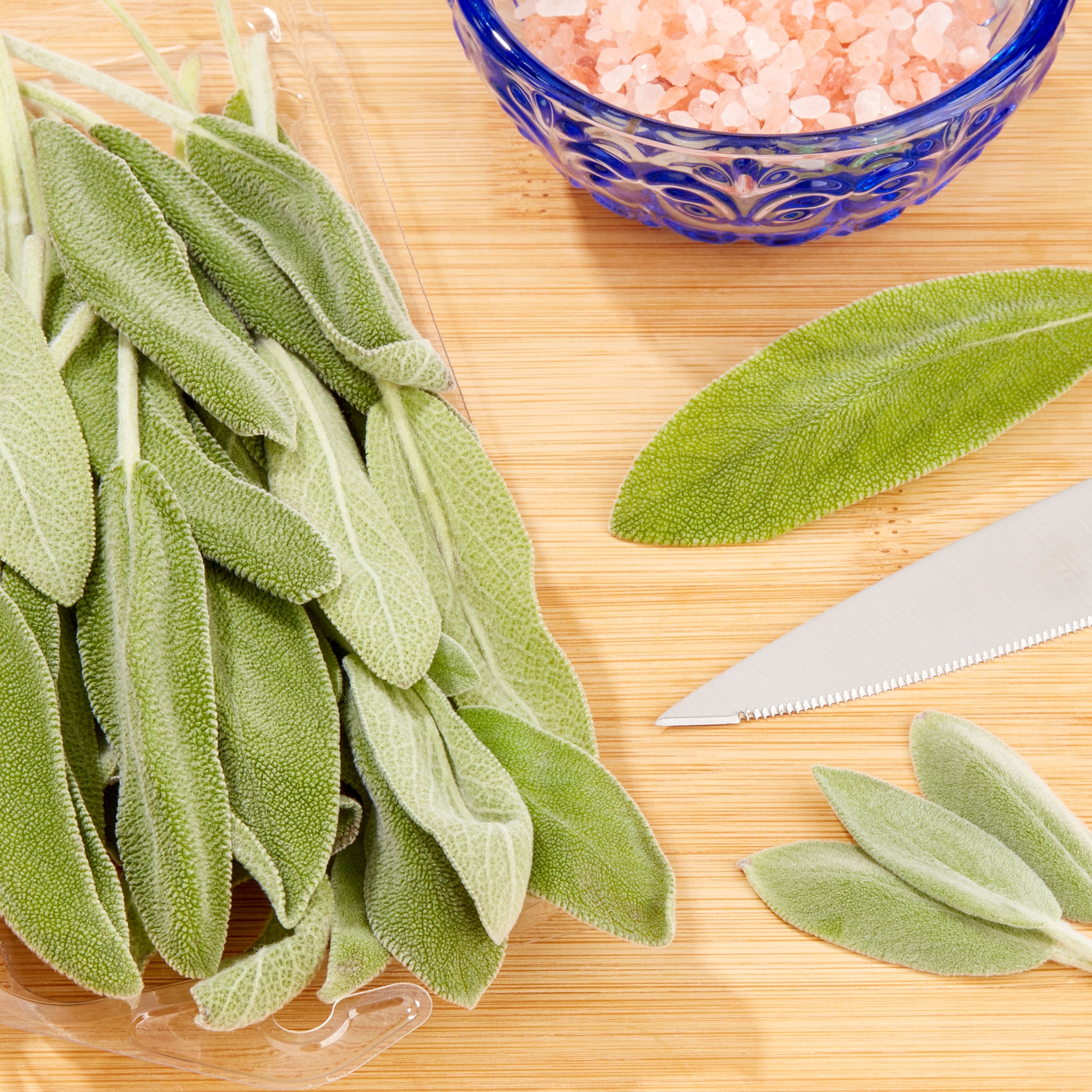 Fresh Sage, 0.5 oz Clamshell