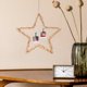 thumbnail image 4 of Colgador de cuadros con forma de estrella de mimbre tejido para colgar en la pared, soporte para marcos de cuadros, soporte para exhibir cuadros para el hogar, colgador de cuadros tejido, 4 of 8