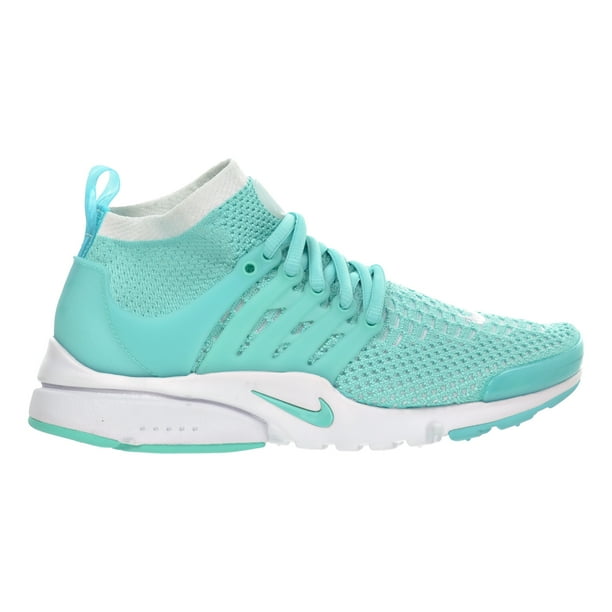 turquoise nike tennis shoes