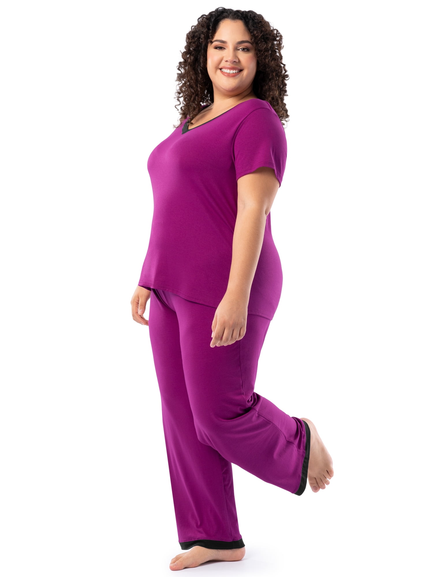 Fruit of the Loom Women's Soft & Breathable V-Neck Short Sleeve Top & Pajama Pant Set, Sizes S-4X