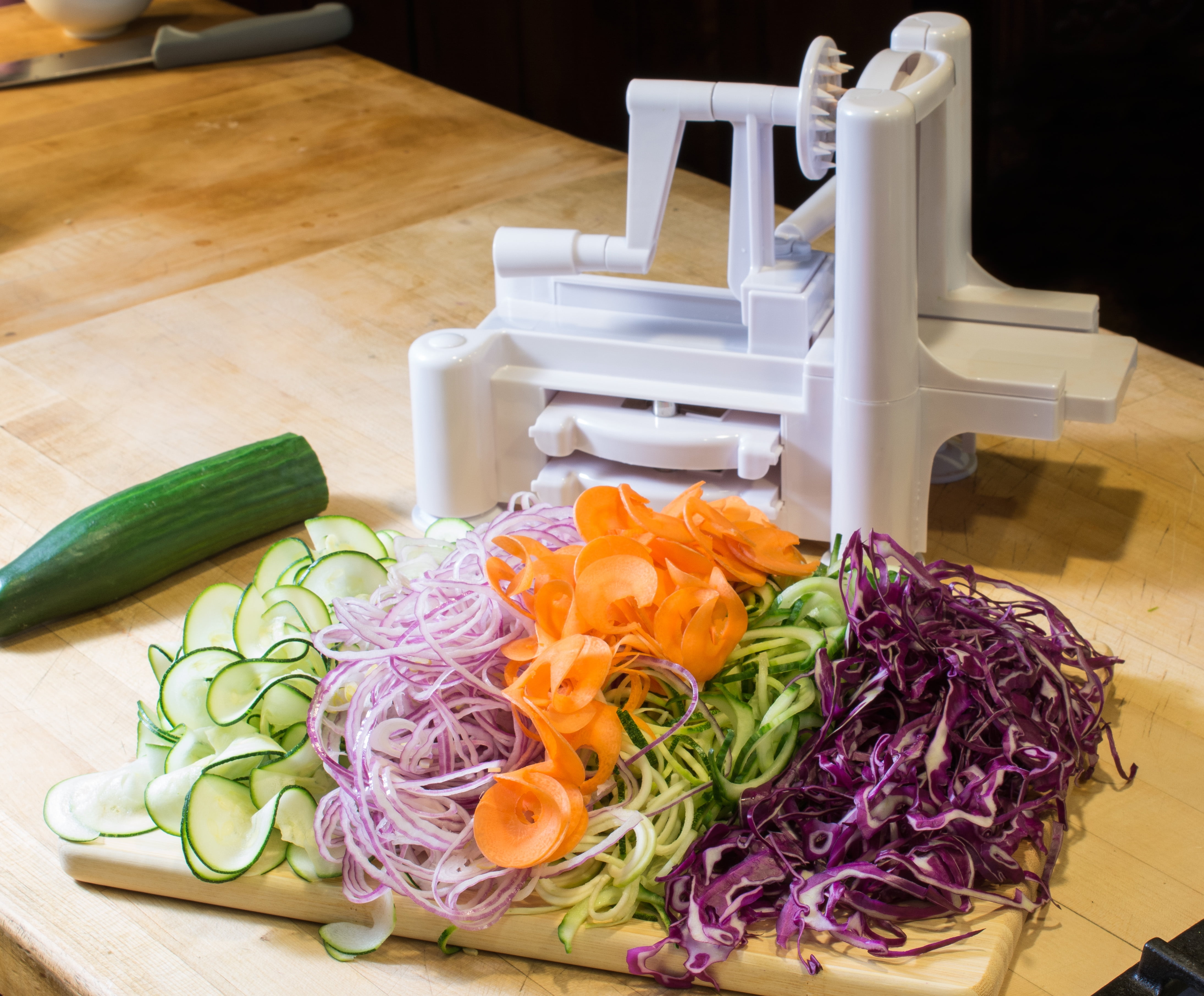 Helen's Asian Kitchen Spiral Vegetable Slicer - Shop Utensils & Gadgets at  H-E-B