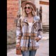 thumbnail image 5 of Camisa Clásica A Cuadros de Larga con Capucha para Mujer, Chaqueta Informal con Botones, Cárdigan de Lana y Bolsillos Laterales. Caqui XL, 5 of 10