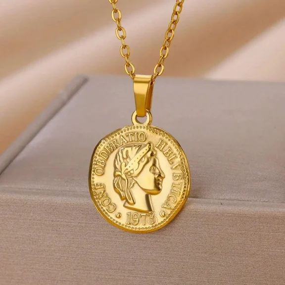 Vintage Elizabeth Portrait Coin Pendant Necklaces For Women Men Golden Color 14K Yellow Gold Goddess Medal Fashion Jewelry