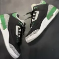 thumbnail image 3 of Ni - ke Jordan 3 Pine Green, 3 of 4