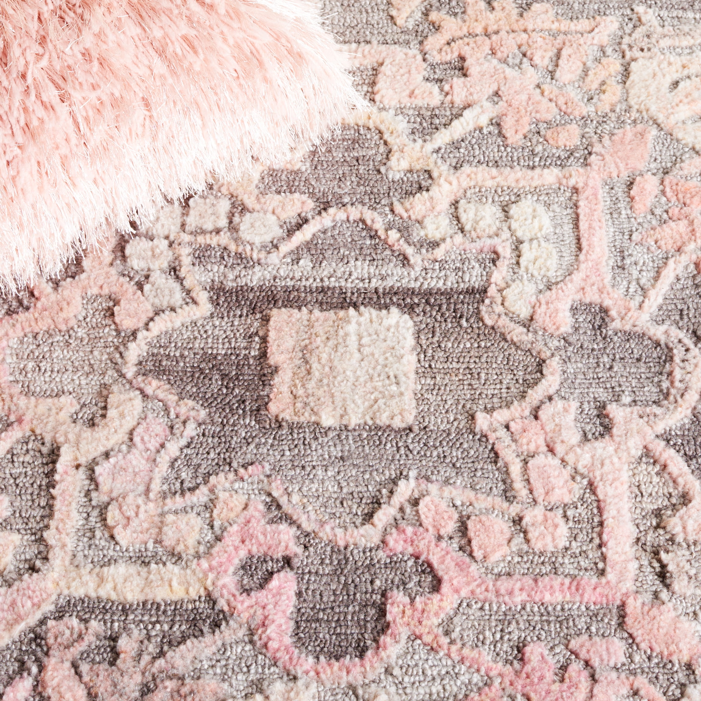 SAFAVIEH Marquee Andrina Medallion Polyester Runner Rug, Grey/Pink, 2'3" x 8'
