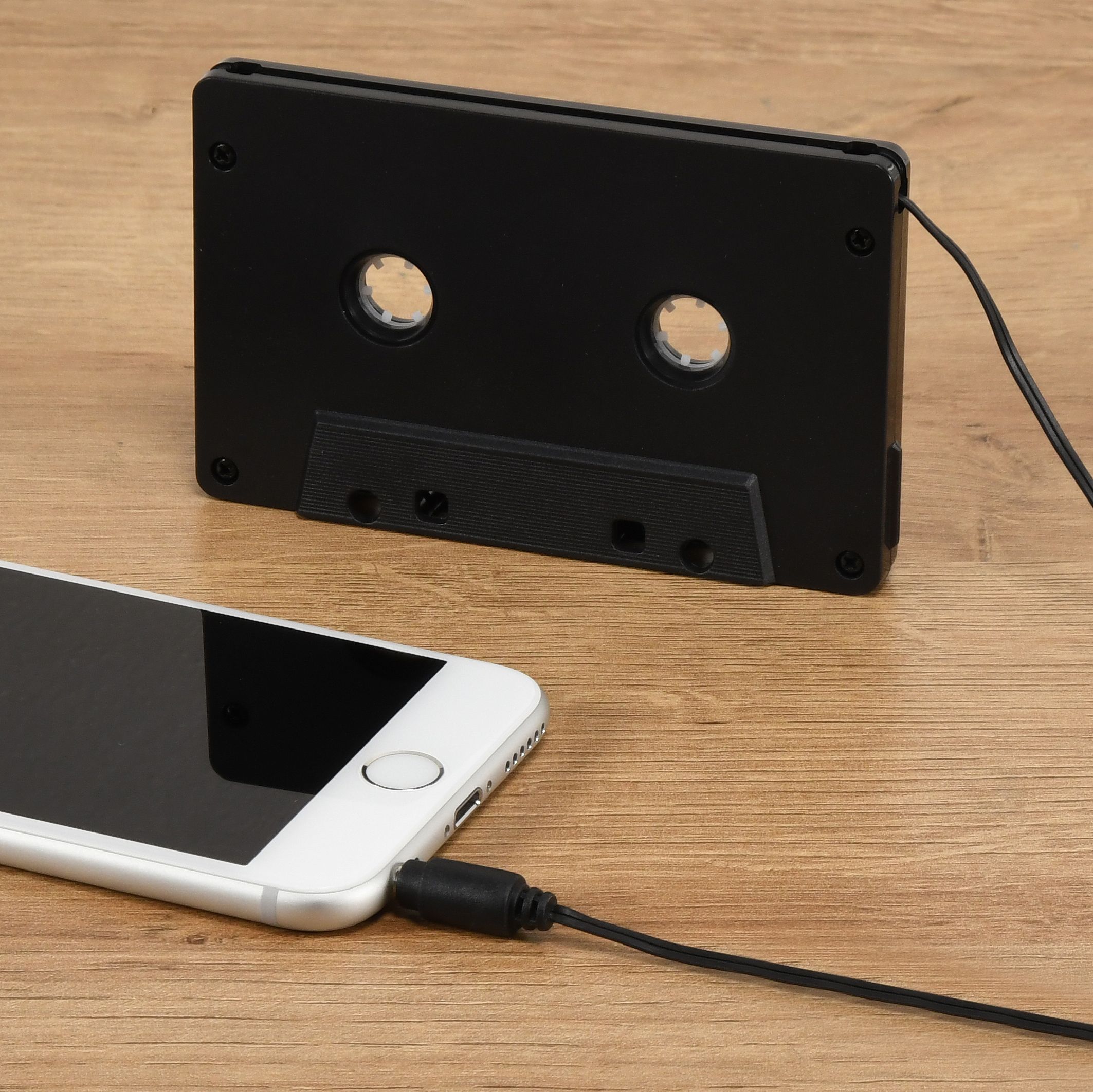 Onn Cassette Adapter - Turn Any Tapedeck Stereo System Into a Digital Media Player - image 4 of 5