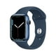 Apple Watch Série 7 GPS, Boîtier en Aluminium Bleu 45mm avec Bande Sport Bleu Abyss - Regular(New-Open-Box) – image 1 sur 5
