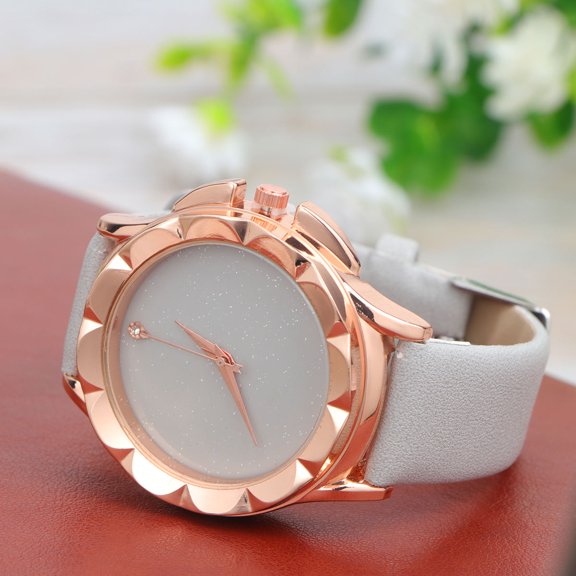 OULII Elegant Small Women's Wrist Watch with PU Band, Stylish and Lightweight 1 Piece