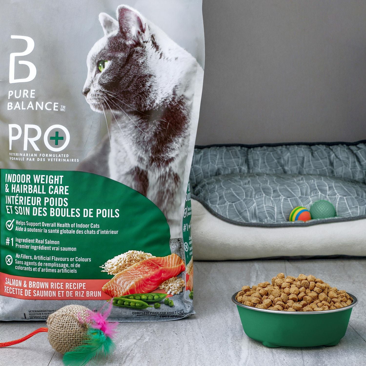 Pure Balance Pro+ Indoor Weight & Hairball Care with Salmon & Brown Rice Dry Cat Food, 100 g