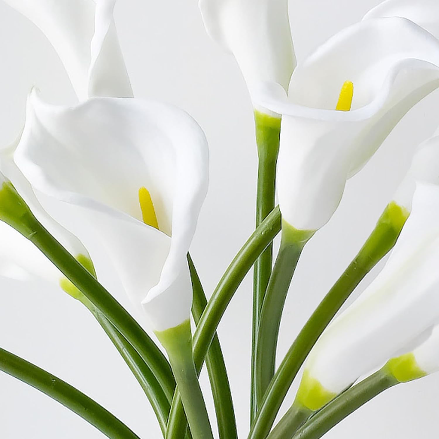White Calla Lily Artificial Flowers 6 PCS Real Touch Large Fake Floral 25'' Silk Calla Lilies Bouquet with Long Stem for Wedding Bride Party Centerpieces Home Kitchen Decor (H006-MTL)