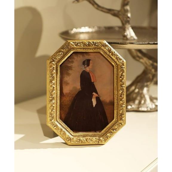 5x7 Vintage Picture Frame, Antique Ornate Gold Octagon Photo Frame for Tabletop and Wall Display