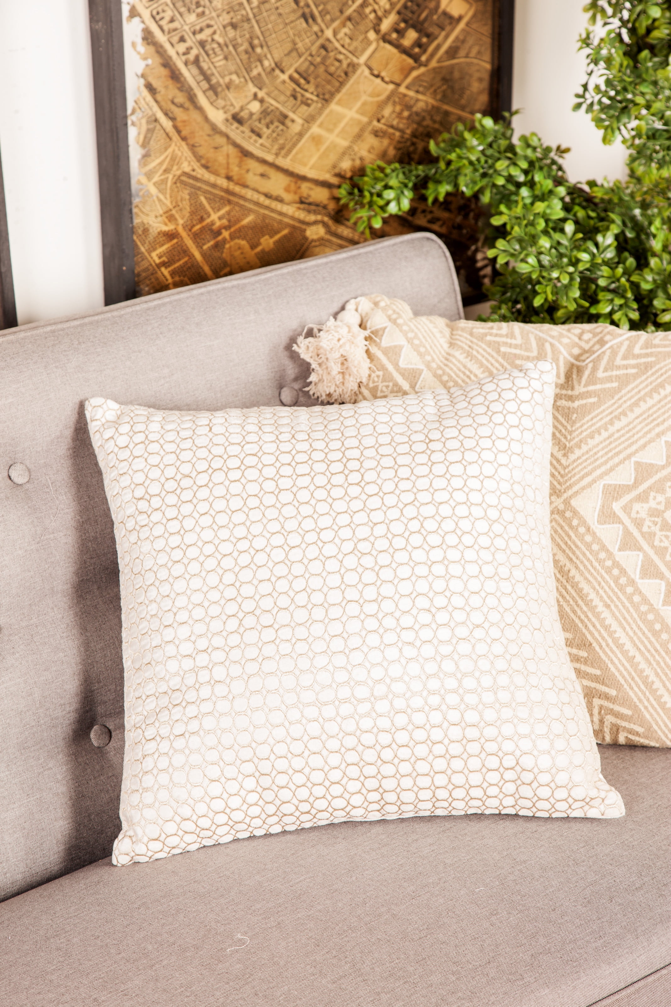 Decmode White Square Throw Pillow with Metallic Thread Circles, 18” x