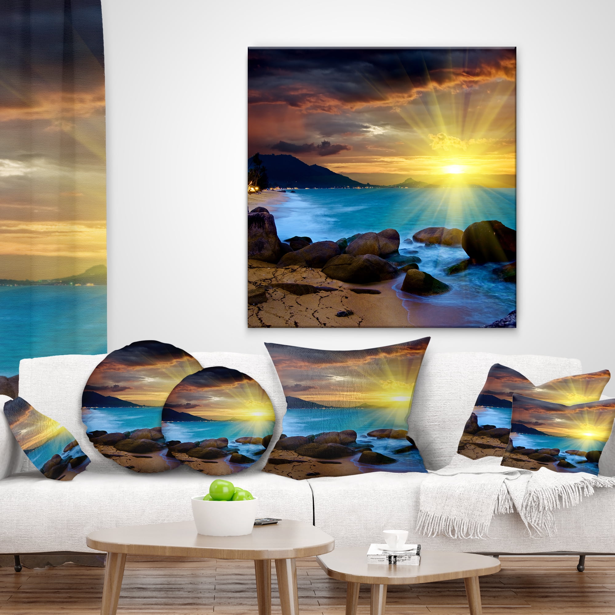 Designart 16" x 16" Sea & Shore Polyester Throw Pillow