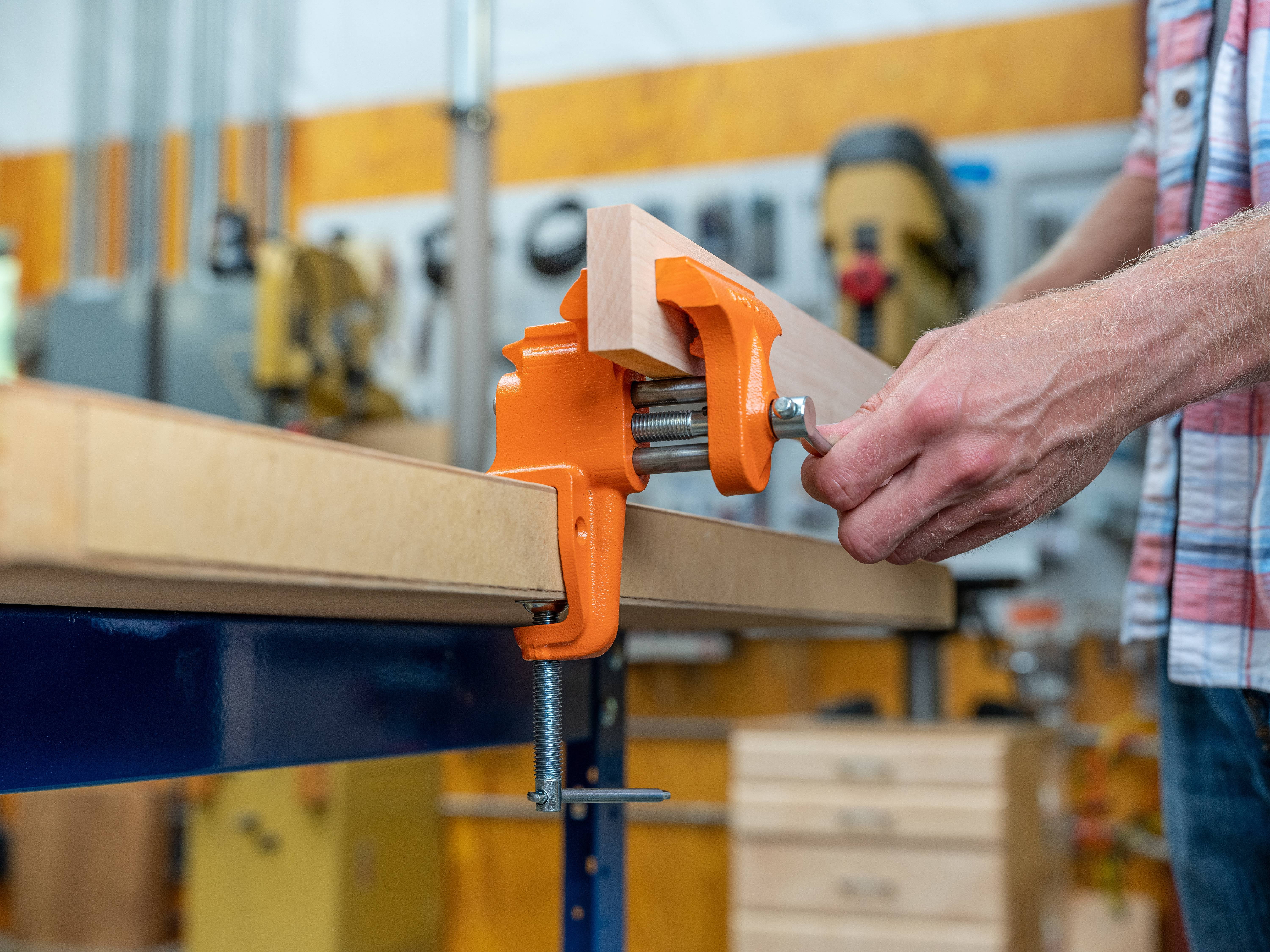 Pony Light-Duty Clamp-On Vise for Woodworking, 2 1/2" Opening Capacity, 3" Jaw Width