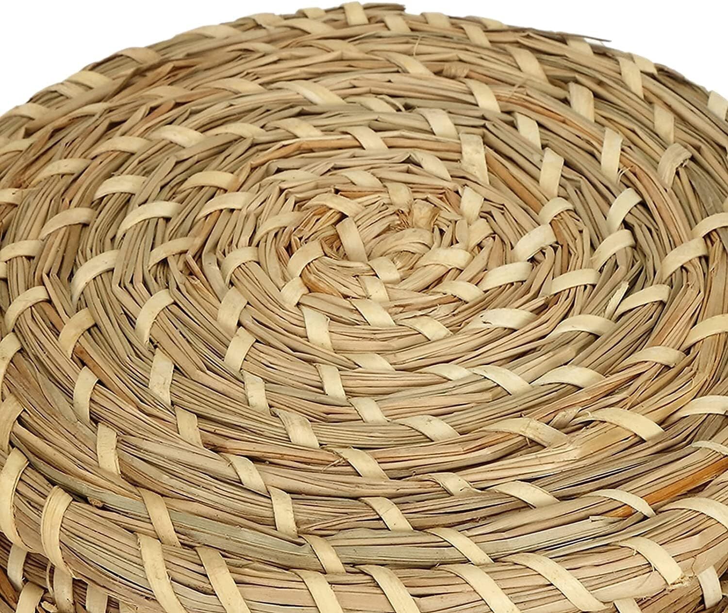LQQBOX Set of 3 Small Wicker Basket with Lid, Round Woven Seagrass Baskets, Little Handmade Rattan Storage Basket Box for Shelf, Home, Bathroom Decor