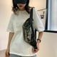 thumbnail image 3 of Bolso bandolera de moda Bolso de mensajero de PVC transparente unisex Multifuncional para viajes, 3 of 7