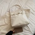 thumbnail image 4 of Bolso Hombro para Mujer Mano Cuero PU Viajes, 4 of 9