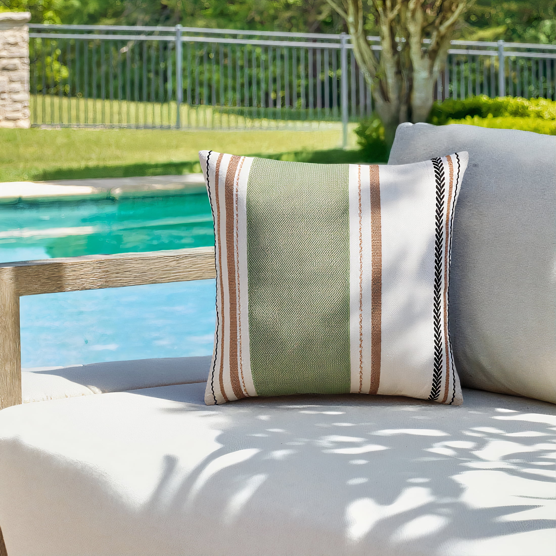 Better Homes & Gardens 18" x 18" Green Bold Stripe Outdoor Pillow